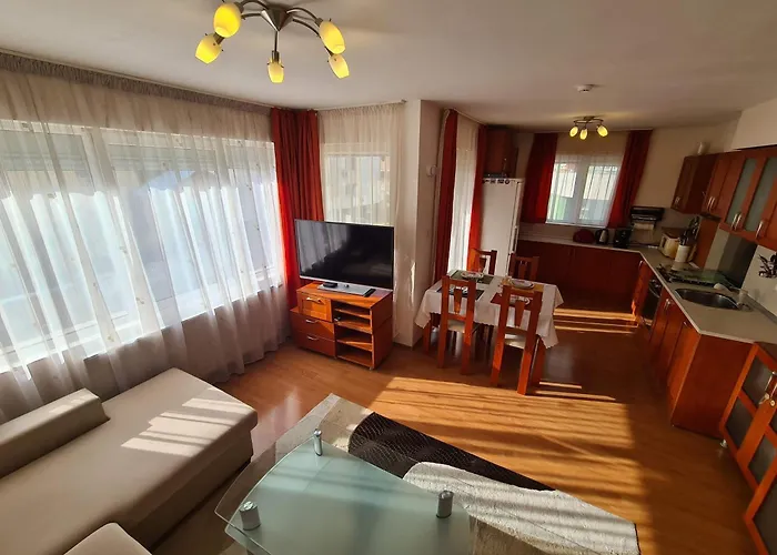 Spacious 2 Bedroom Appartement *