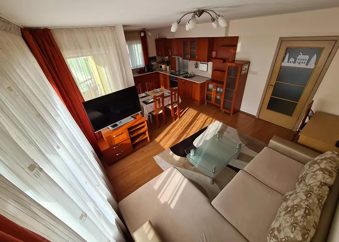 Spacious 2 Bedroom Apartmán