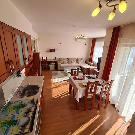 Spacious 2 Bedroom Lägenhet Sofia